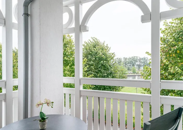 Apartment 440, Seepark