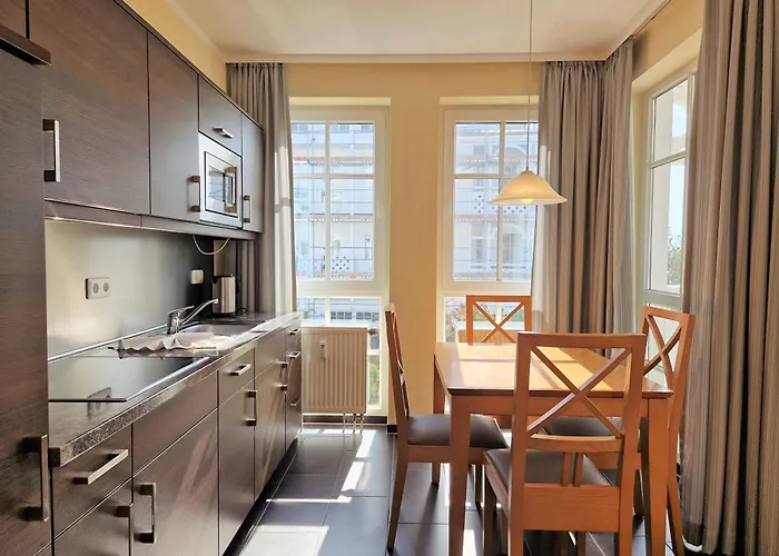 440, Seepark Apartment *