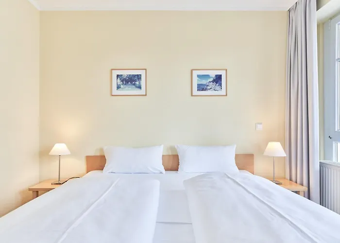 440, Seepark Apartment *